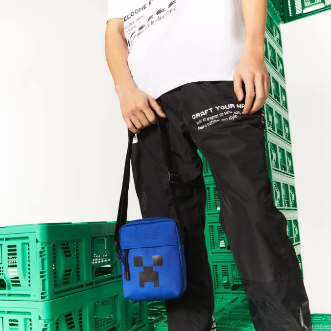 Lacoste x Minecraft homens bolsa transversal vertical em lona estampada Cosmique Minecraft P2PX2035 bolsas e artigos de couro